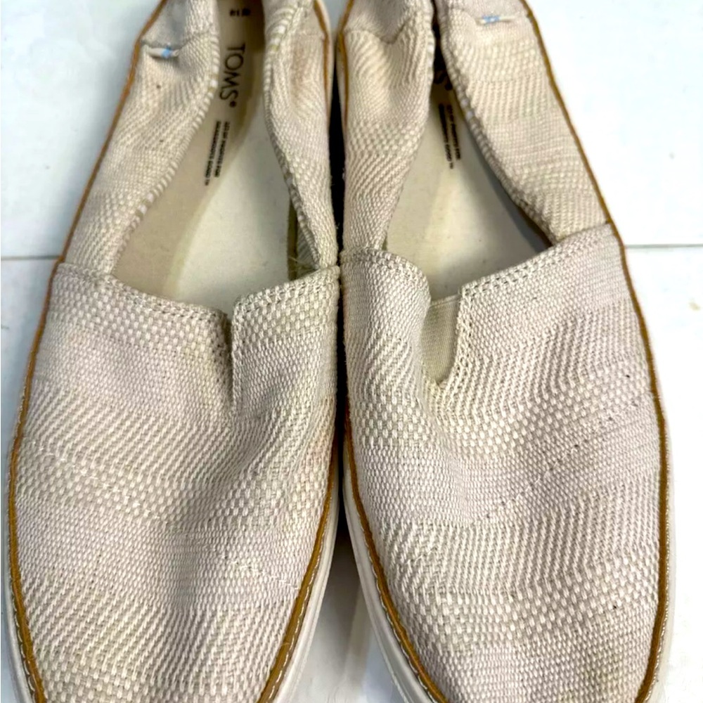 TOMS  Slip On  Womens Tan Flats Casual 10